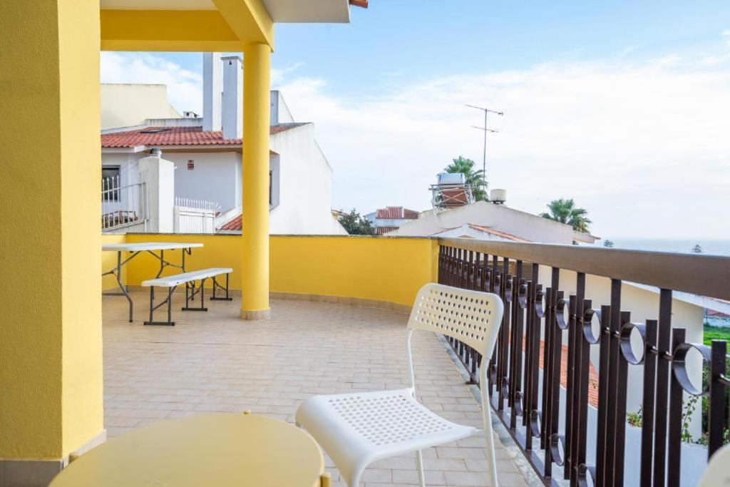 Kubata Hill Hotel Parede Exterior photo