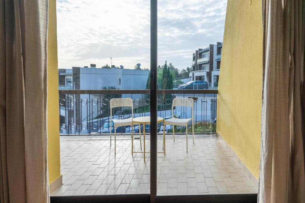 Kubata Hill Hotel Parede Exterior photo